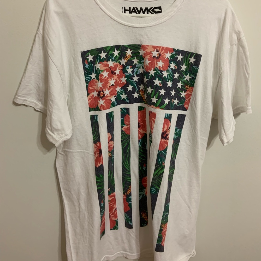 !MENS THREE T-SHIRT BUNDLE!! L & XL